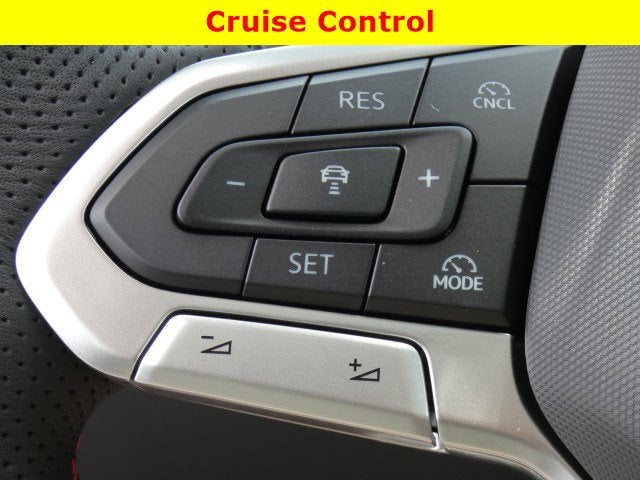 2025 Volkswagen Golf GTI SE