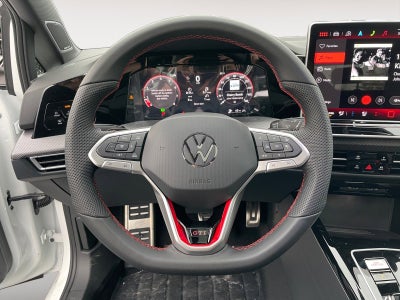 2026 Volkswagen Golf GTI SE