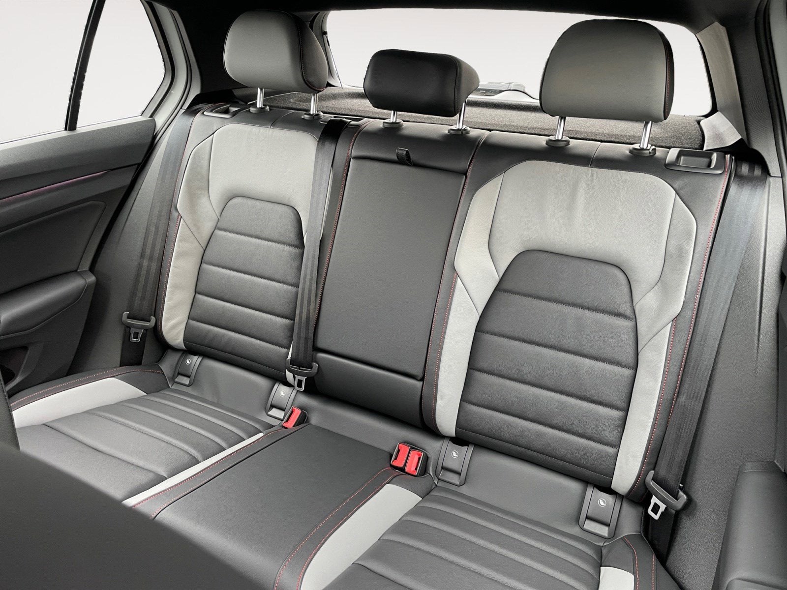 2026 Volkswagen Golf GTI SE