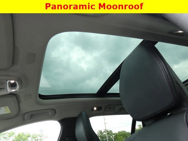 2022 Volvo V60 Cross Country T5