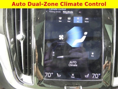 2022 Volvo V60 Cross Country T5