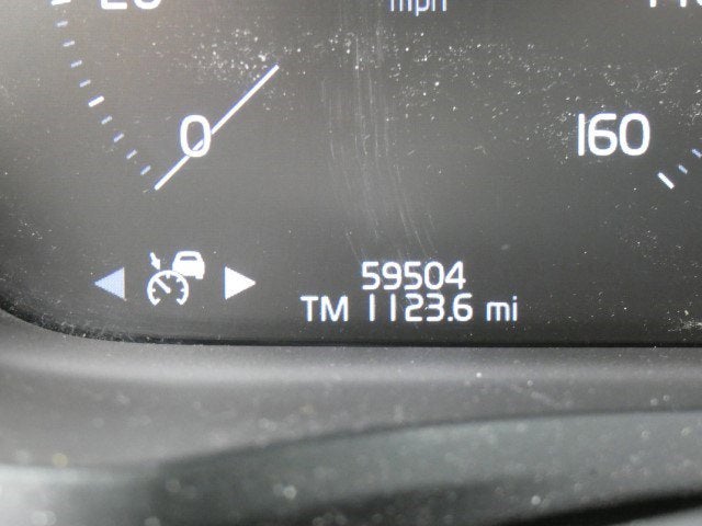 2022 Volvo V60 Cross Country T5