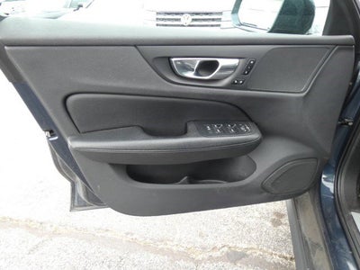 2022 Volvo V60 Cross Country T5