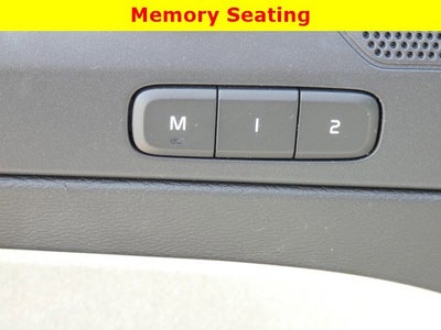 2020 Volvo XC40 Momentum