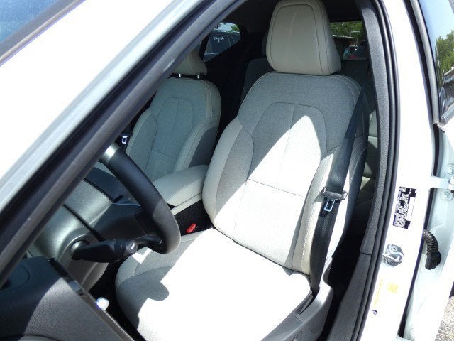 2020 Volvo XC40 Momentum