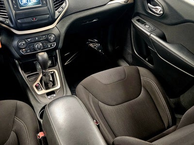 2015 Jeep Cherokee FWD 4DR LATITUDE