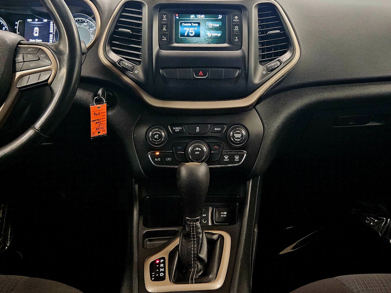 2015 Jeep Cherokee FWD 4DR LATITUDE