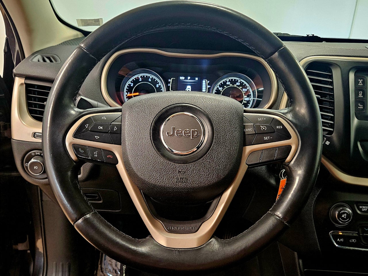 2015 Jeep Cherokee FWD 4DR LATITUDE