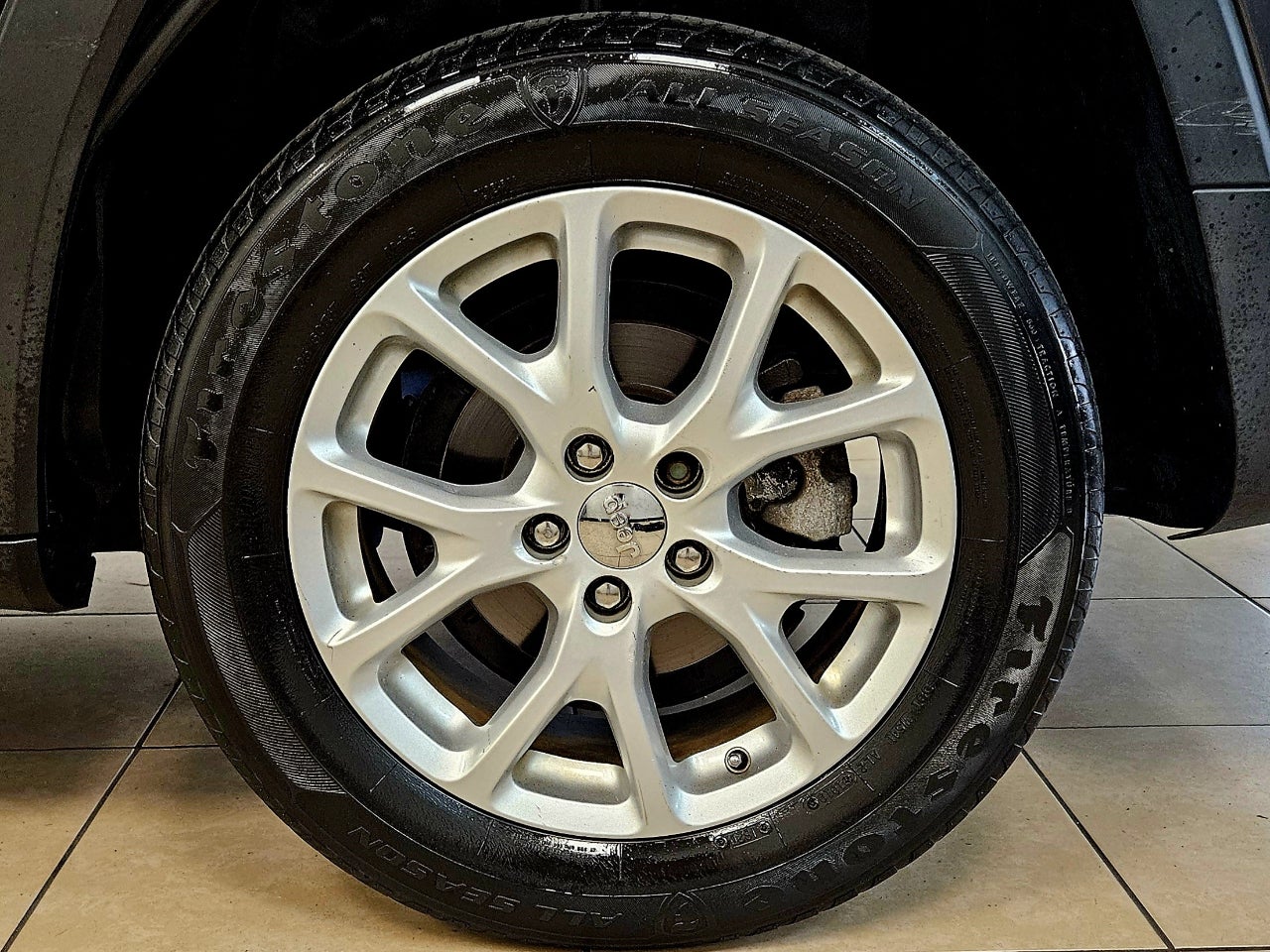 2015 Jeep Cherokee FWD 4DR LATITUDE