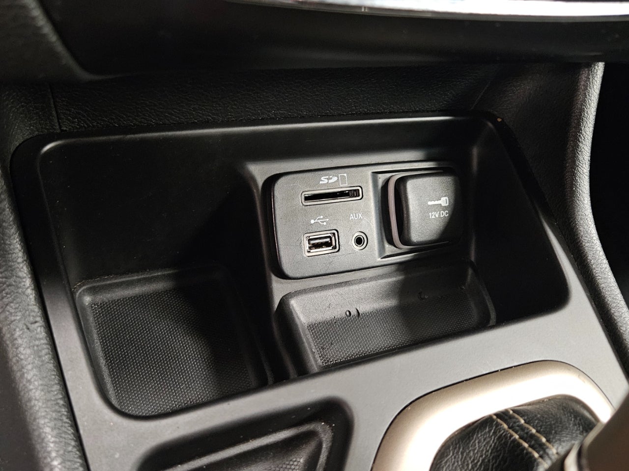 2015 Jeep Cherokee FWD 4DR LATITUDE