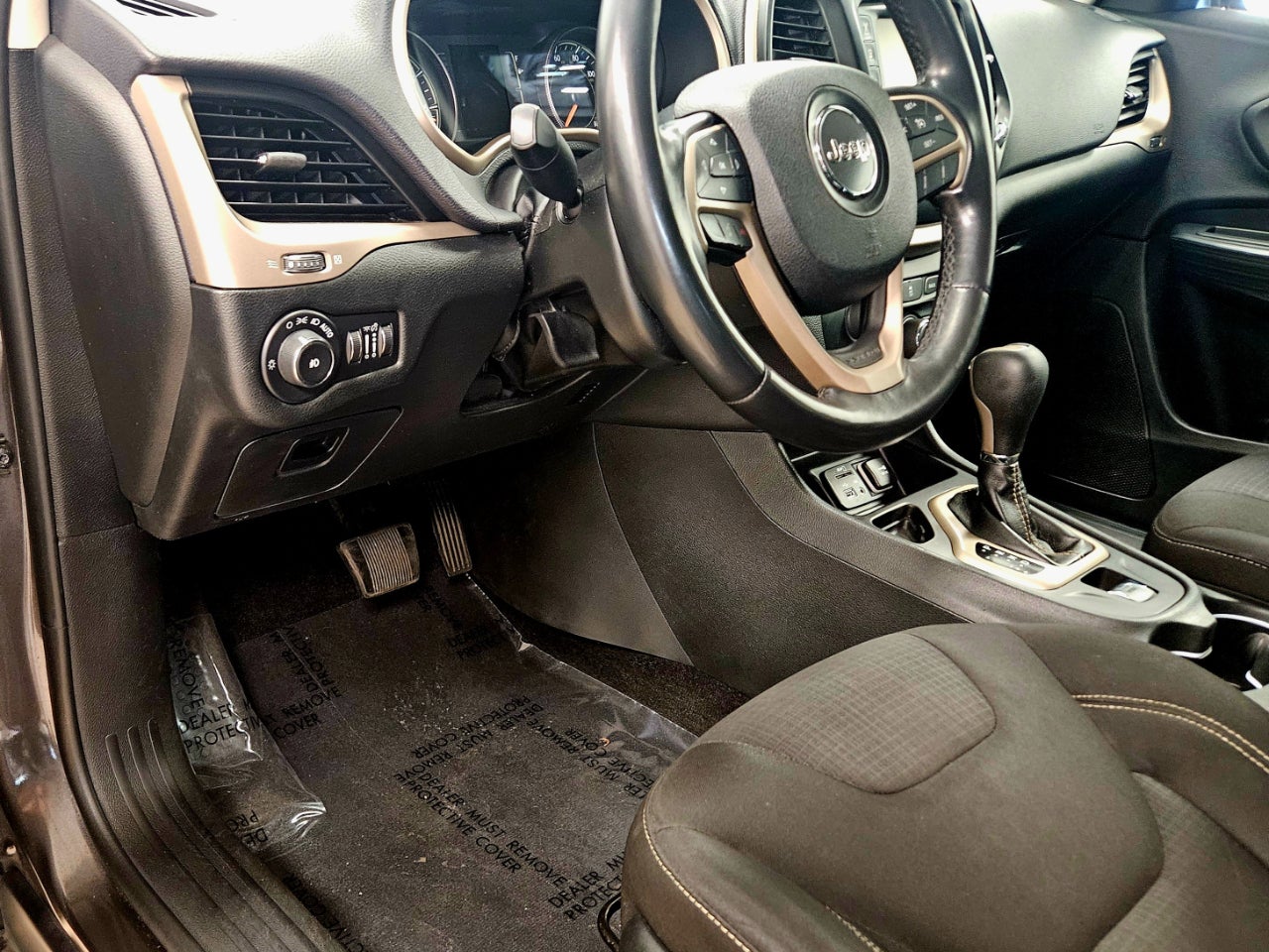 2015 Jeep Cherokee FWD 4DR LATITUDE