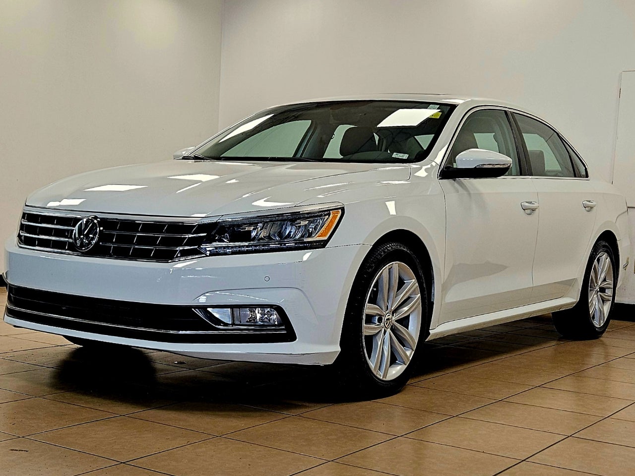 2018 Volkswagen Passat 2.0T SE AUTO