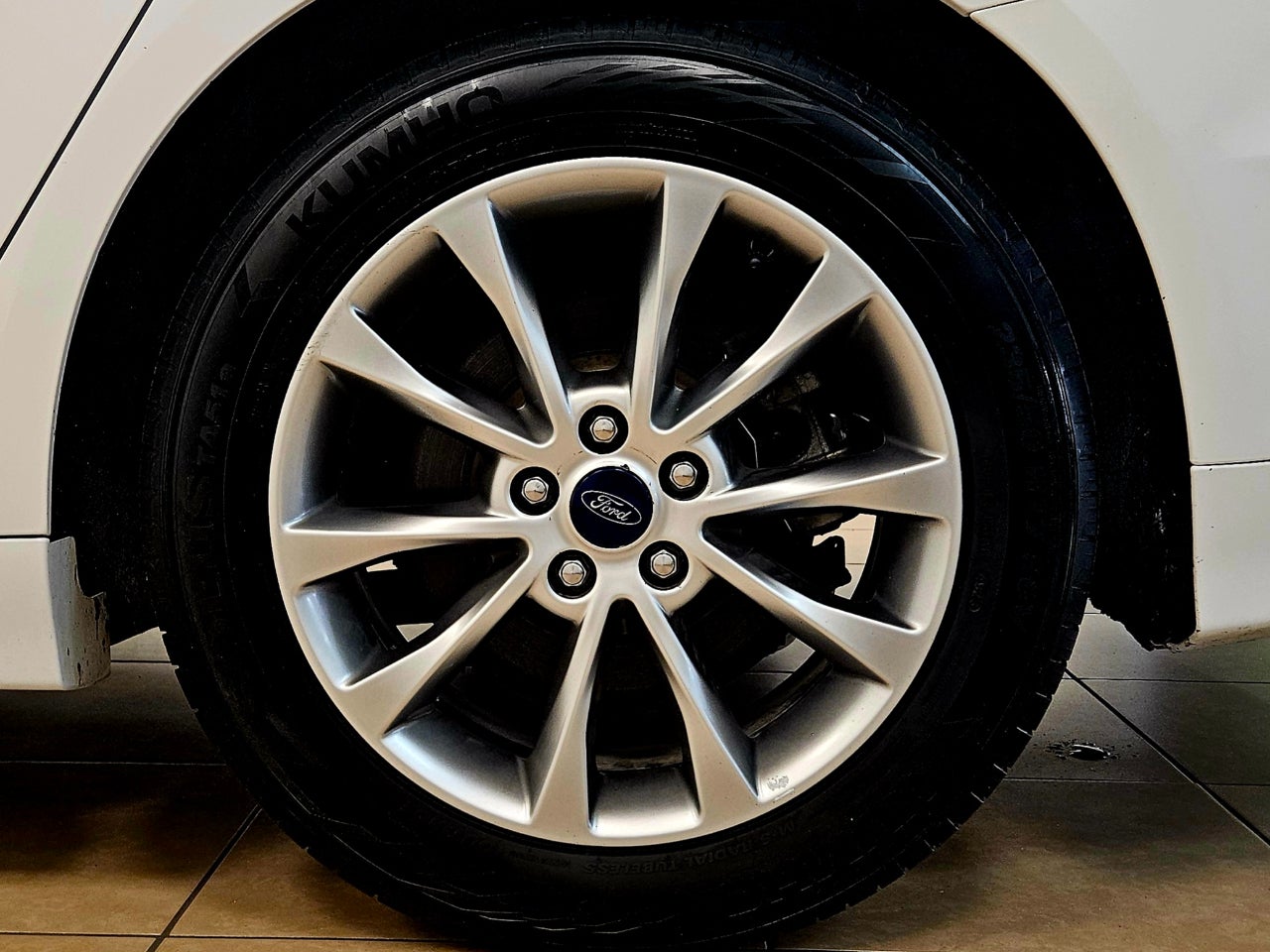 2017 Ford Fusion SE FWD