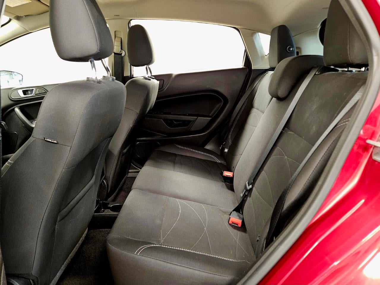 2016 Ford Fiesta 5DR HB SE