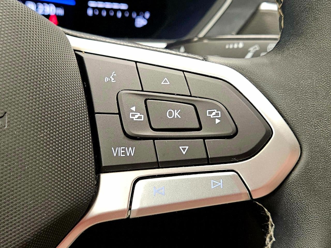 2023 Volkswagen Tiguan 2.0T SE 4MOTION