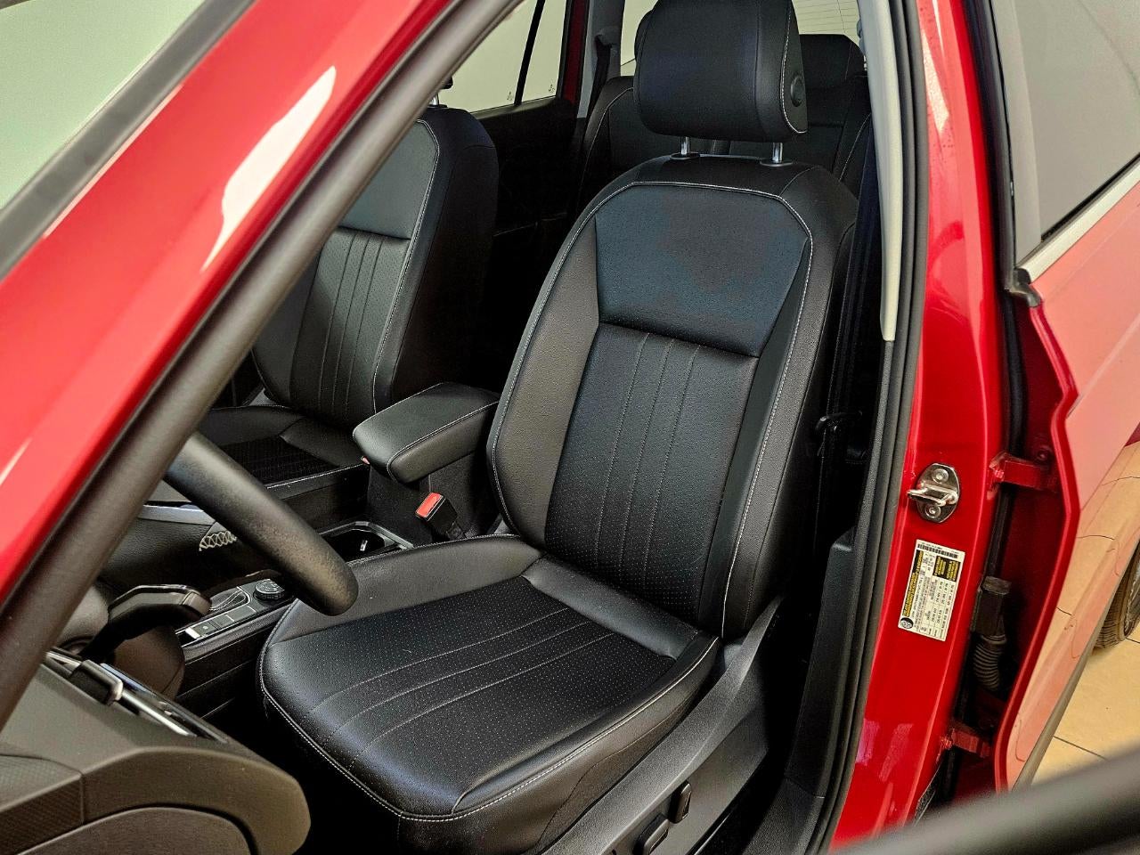 2023 Volkswagen Tiguan 2.0T SE 4MOTION