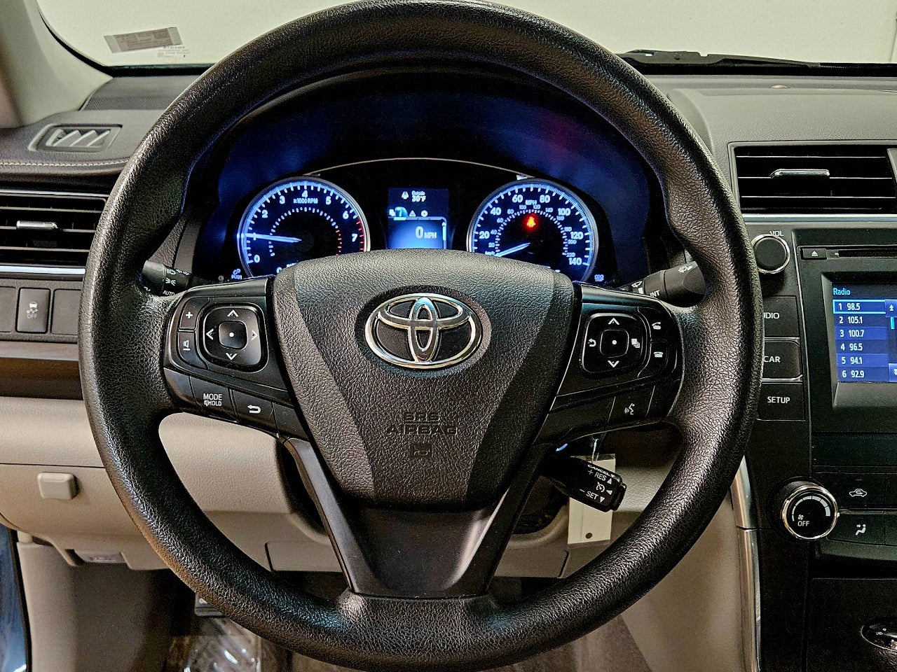 2017 Toyota Camry LE AUTO