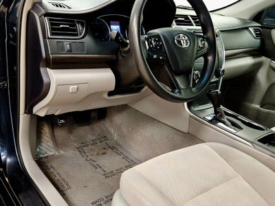 2017 Toyota Camry LE AUTO