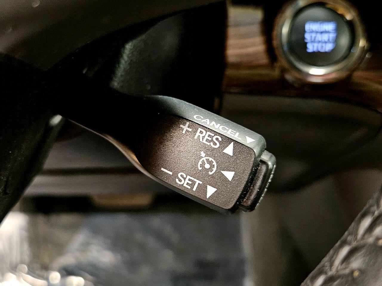 2013 Toyota Avalon 4DR SDN XLE PREMIUM