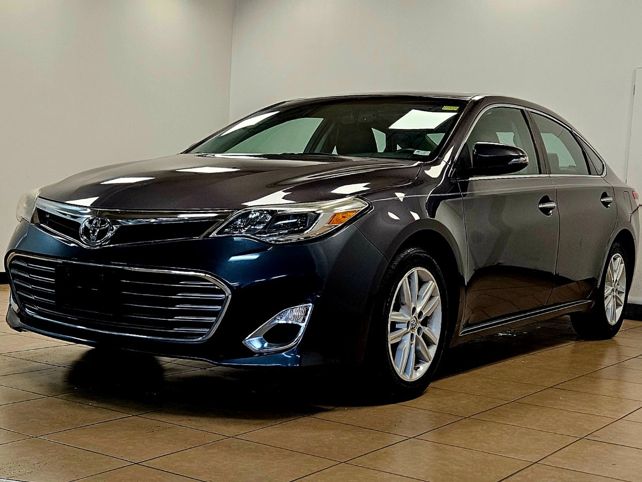 2013 Toyota Avalon 4DR SDN XLE PREMIUM