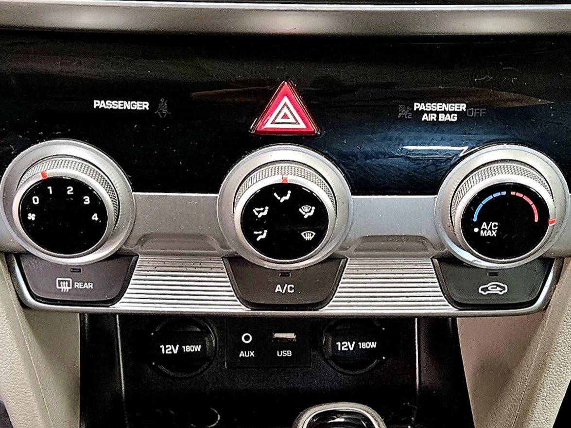 2019 Hyundai Elantra SE AUTO