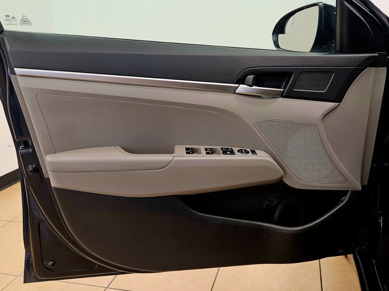 2019 Hyundai Elantra SE AUTO