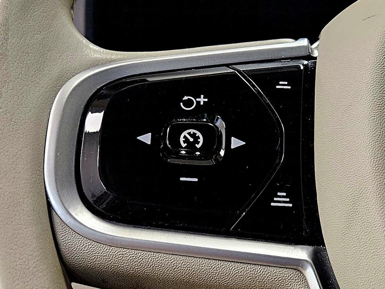 2021 Volvo S60 T5 FWD MOMENTUM