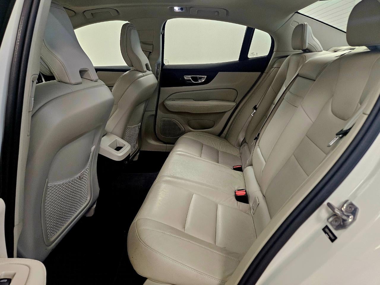 2021 Volvo S60 T5 FWD MOMENTUM