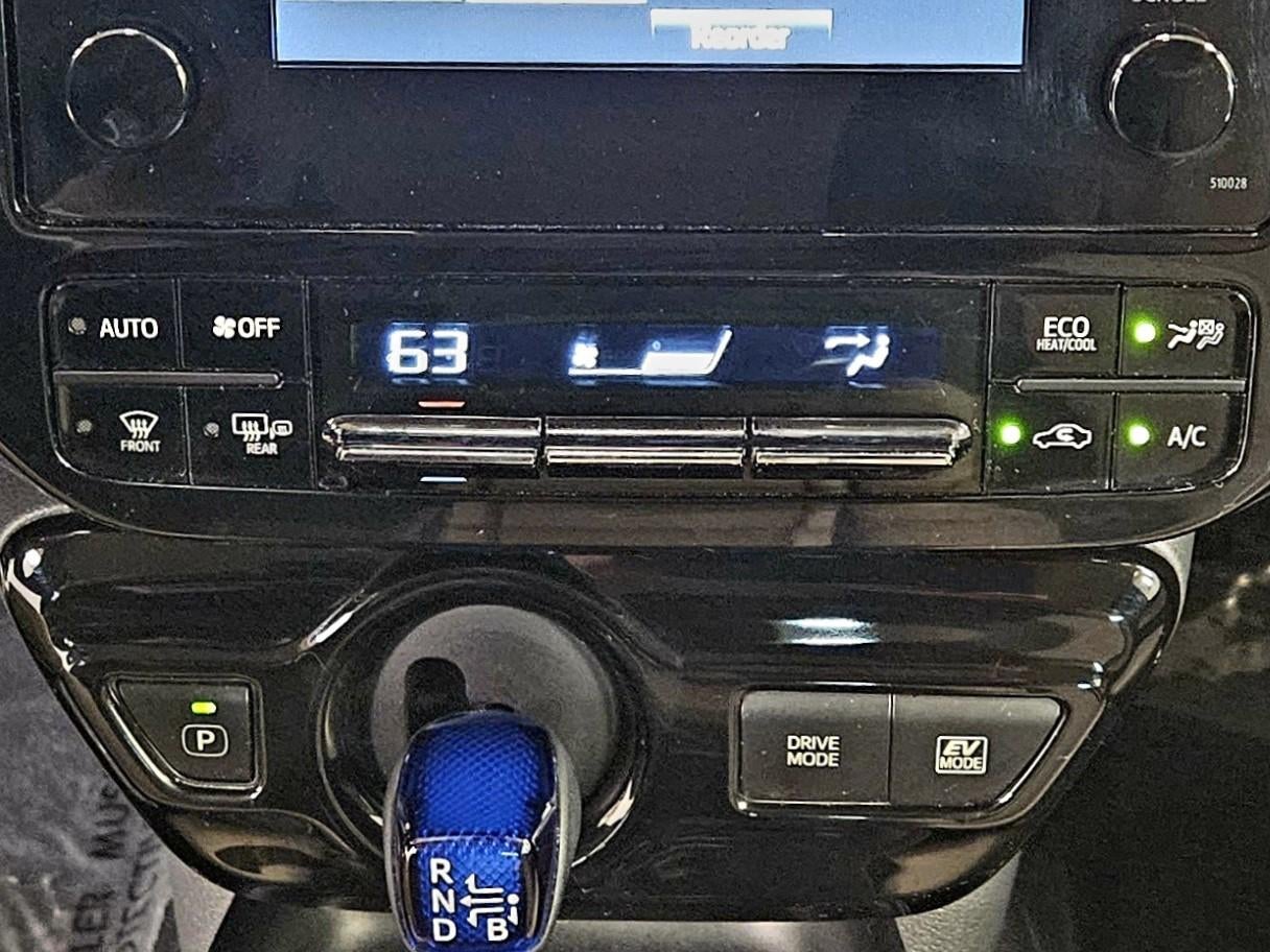 2017 Toyota Prius TWO