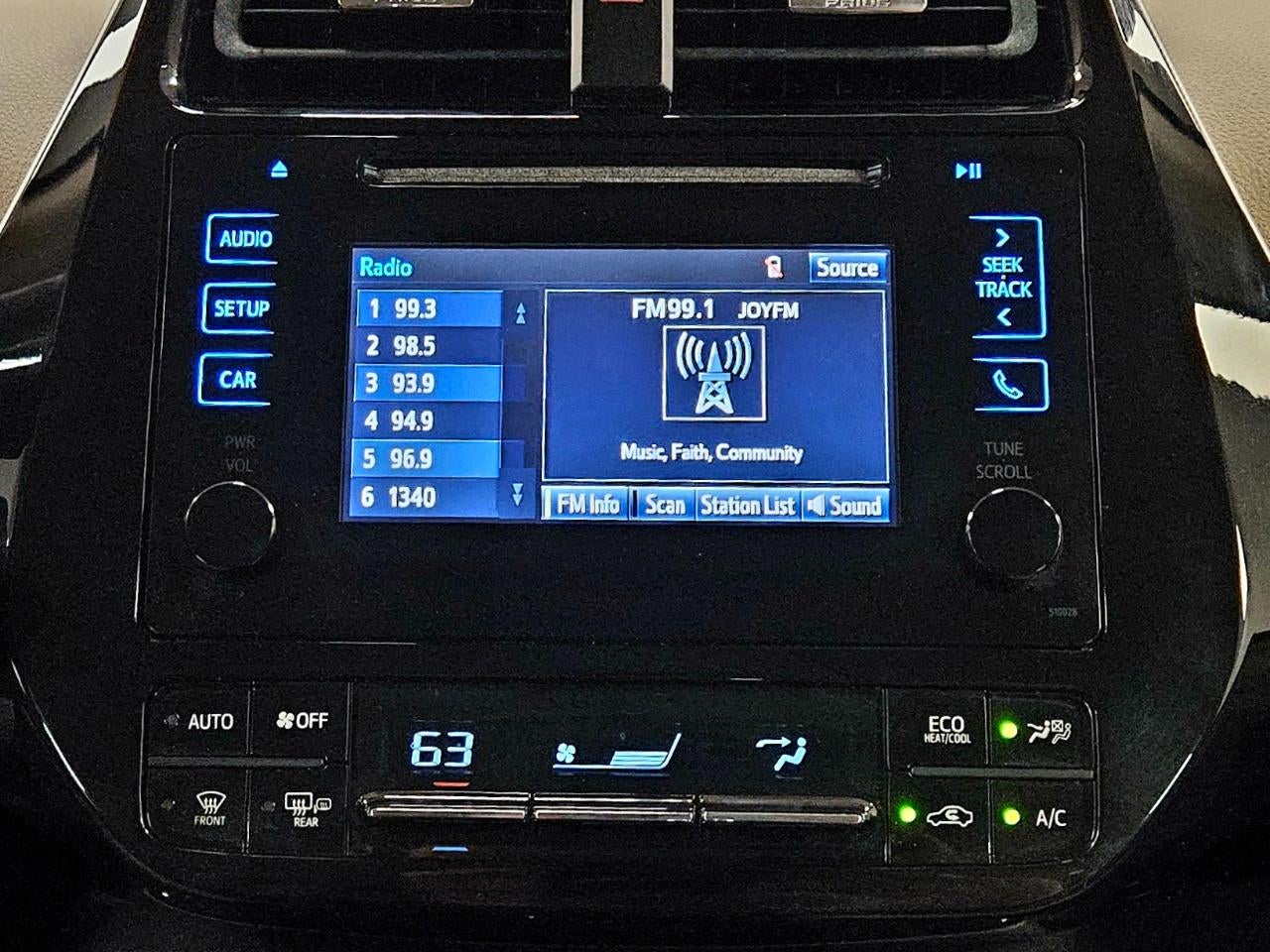 2017 Toyota Prius TWO