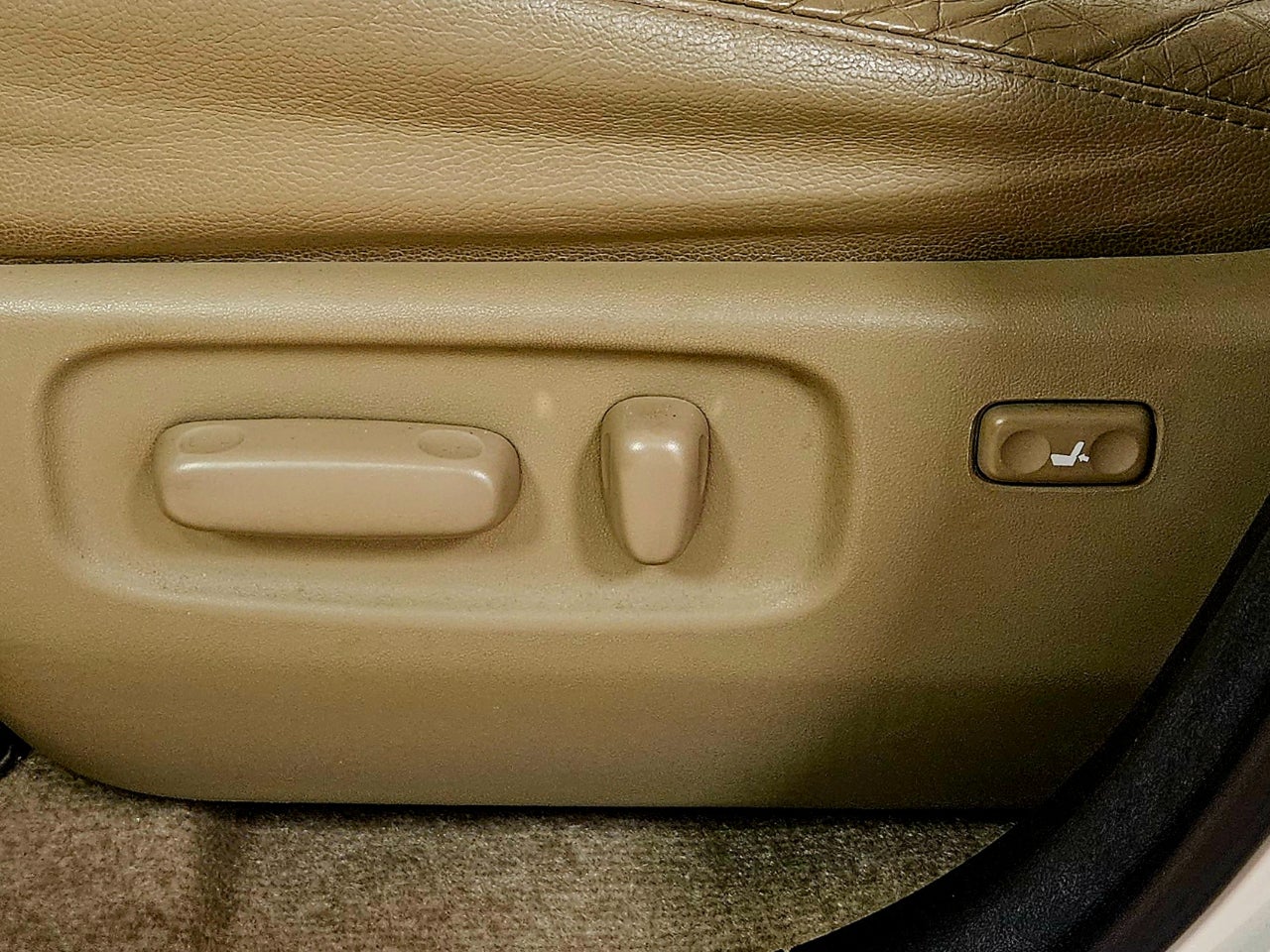 2011 Toyota RAV4 4WD 4DR 4-CYL 4-SPD AT LT