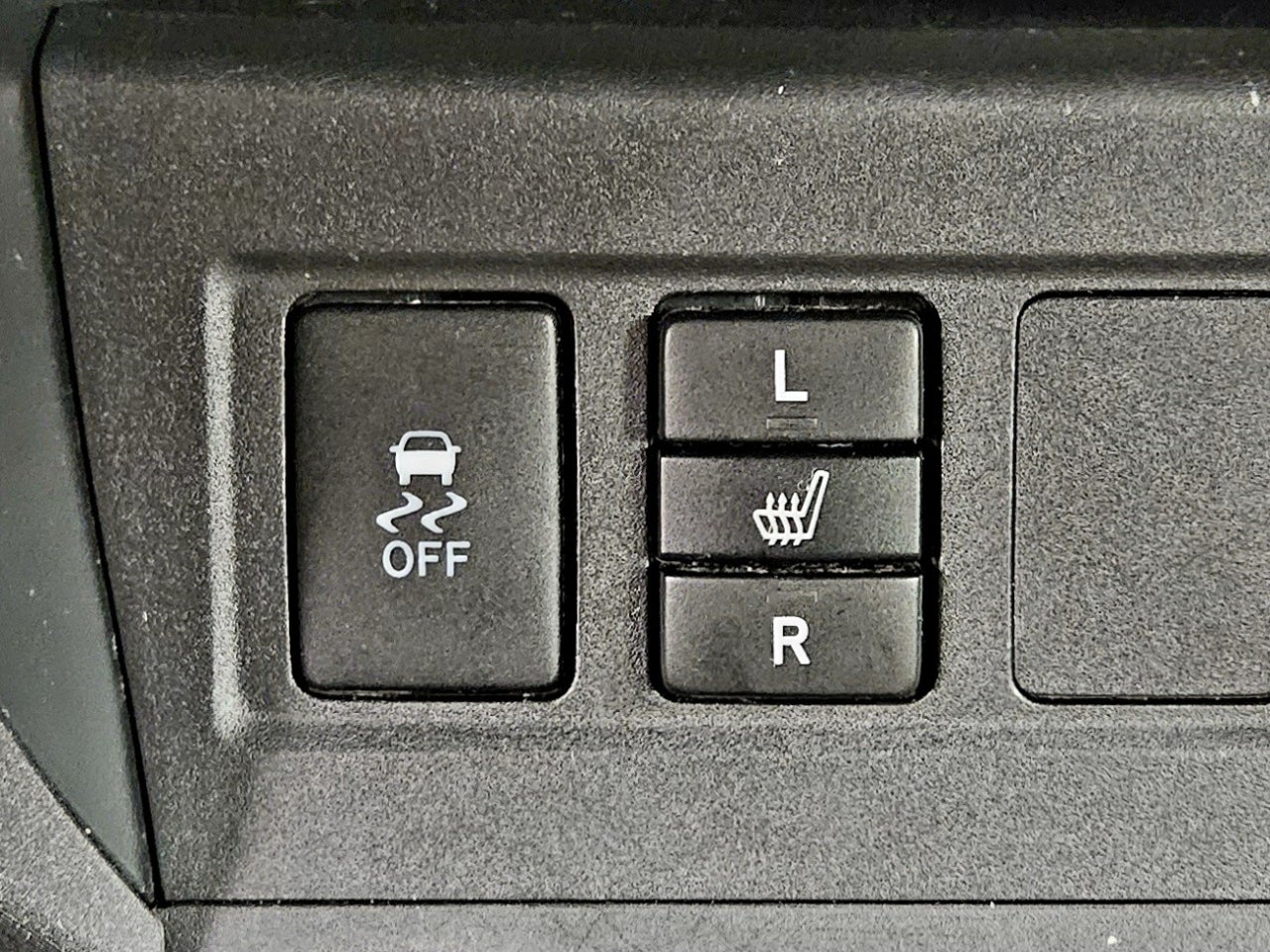 2011 Toyota RAV4 4WD 4DR 4-CYL 4-SPD AT LT