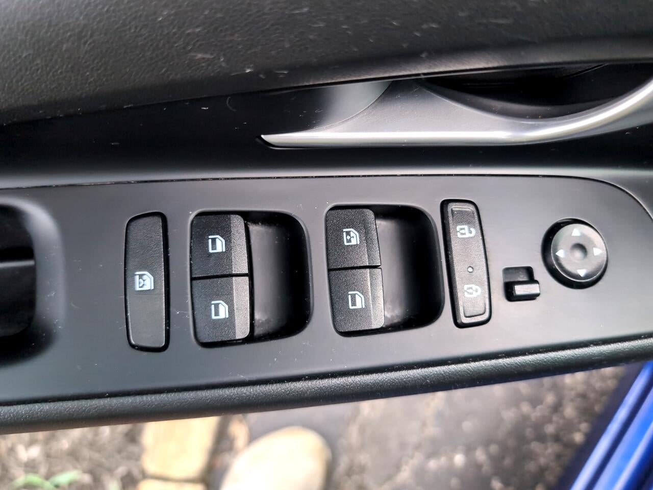 2023 Hyundai Elantra Hybrid LIMITED DCT