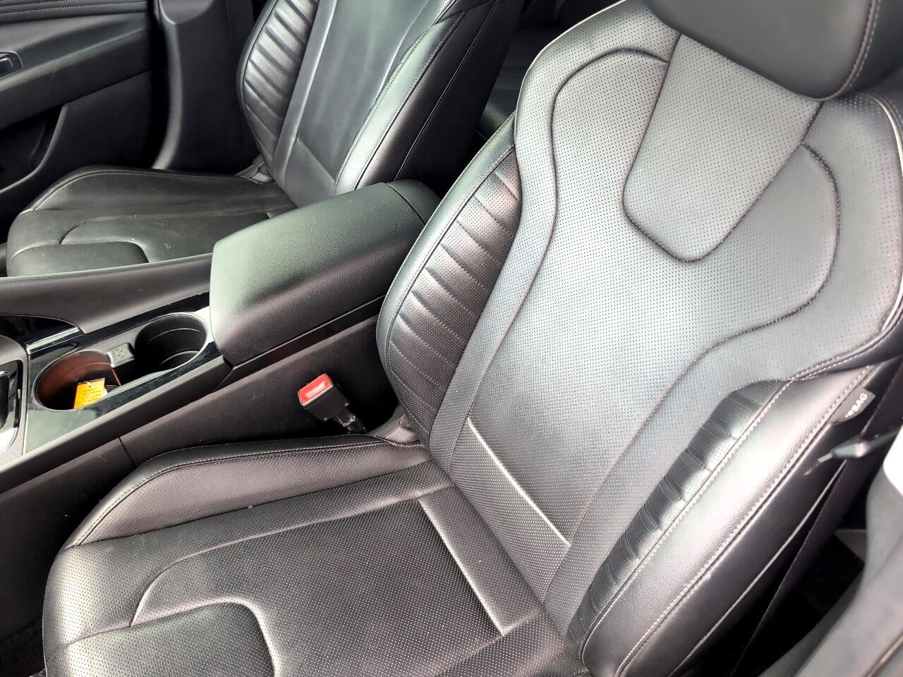 2023 Hyundai Elantra Hybrid LIMITED DCT