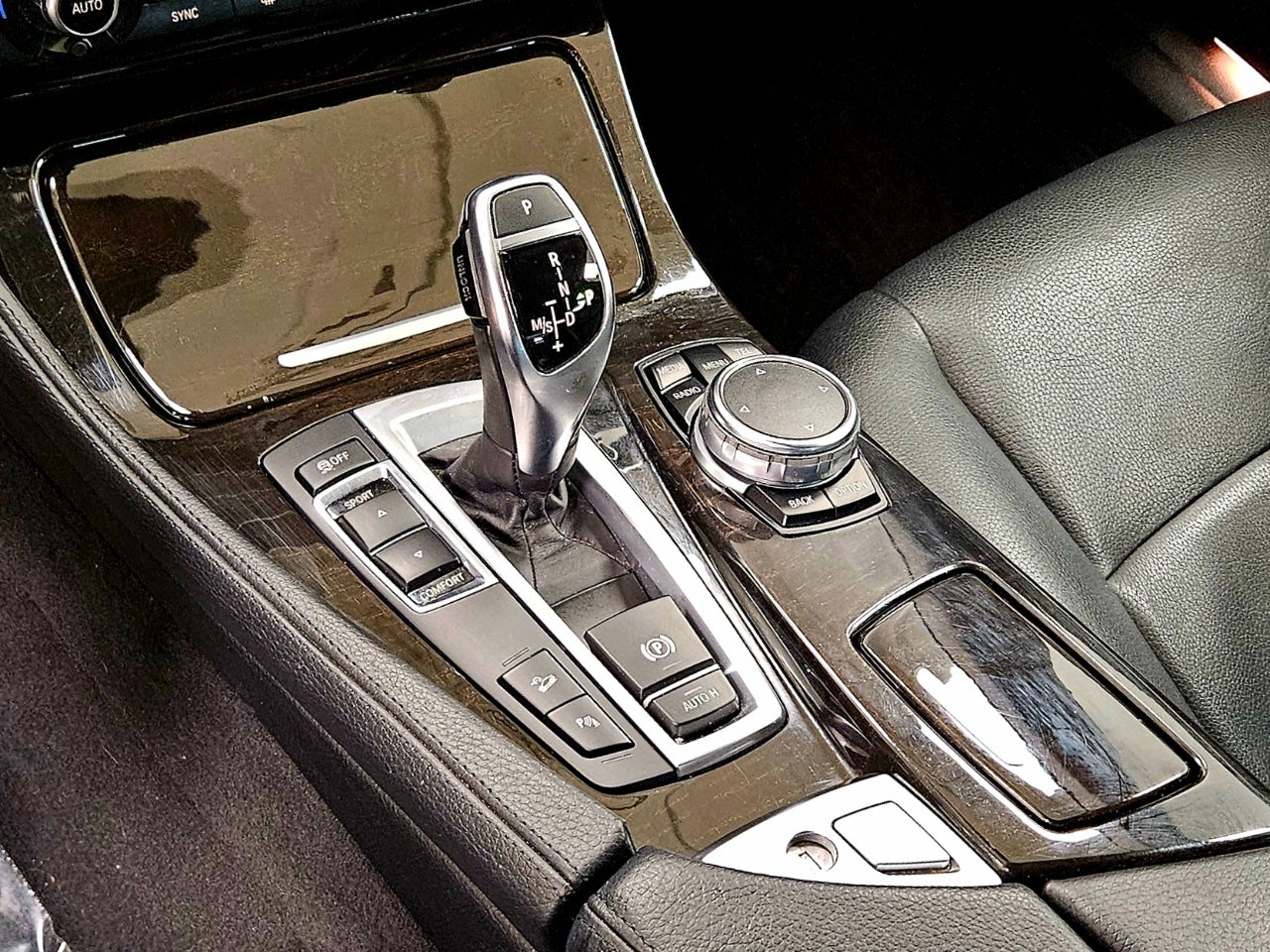 2016 BMW 5 Series 4DR SDN 528I XDRIVE AWD